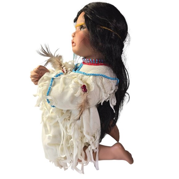 Praying Doll Native American Indian 2001 VTG Porcelain Kelly J RuBert Feathers - Picture 3 of 15